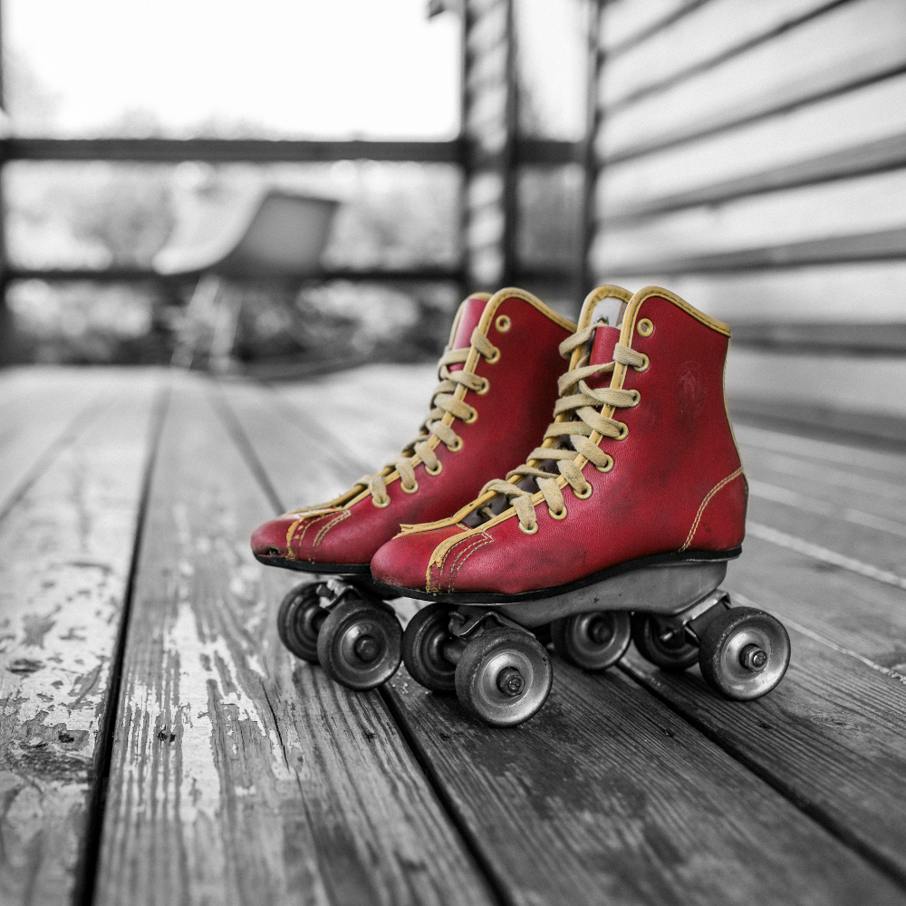 red-vintage-shoes-sport